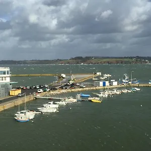 Appart hôtel Design Ii - Port Du Rosmeur -douarnenez, Douarnenez